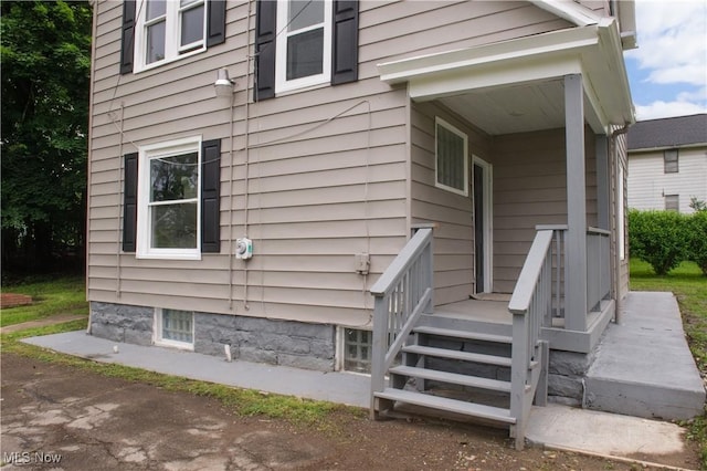 310 Clyde St, Youngstown, OH 44510 - photo 4