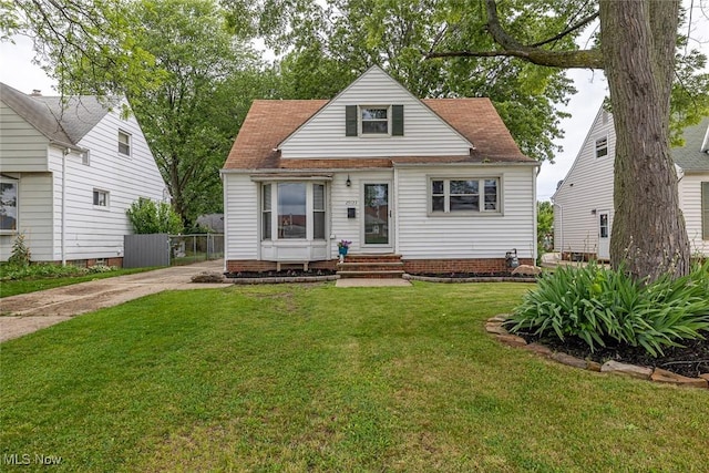 29123 Homewood Dr, Wickliffe, OH 44092 - view of front of property with entry steps and a front yard