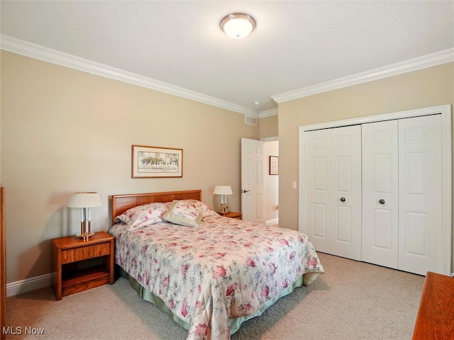 4440 Rutledge Ave, Ashtabula, OH 44004 - carpeted bedroom with crown molding and a closet