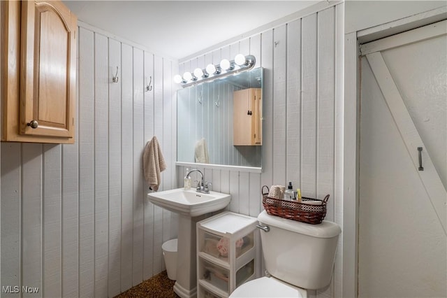 2461 Trailwood Dr SW, Carrollton, OH 44615 - half bathroom with toilet
