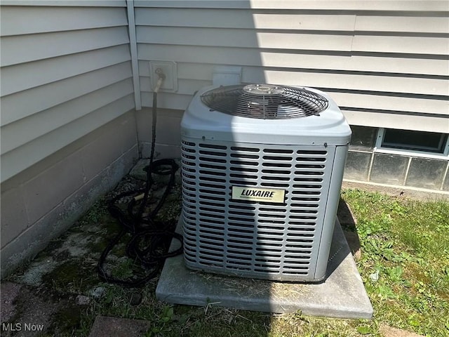 145 Marcia Dr, Austintown, OH 44515 - exterior view of a cooling unit
