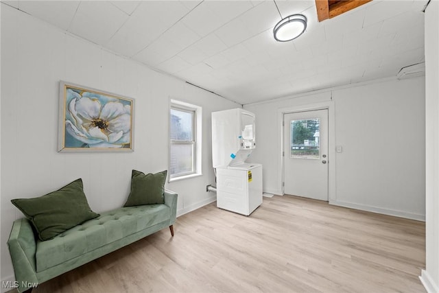85 Pocantico Ave, Akron, OH 44312 - sitting room with light wood-style flooring