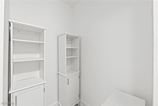 85 Pocantico Ave, Akron, OH 44312 - view of closet