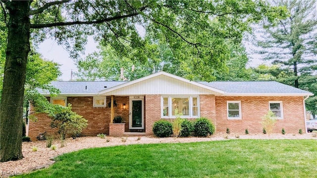 8208 Milmont St NW, Massillon, OH 44646 - photo 1