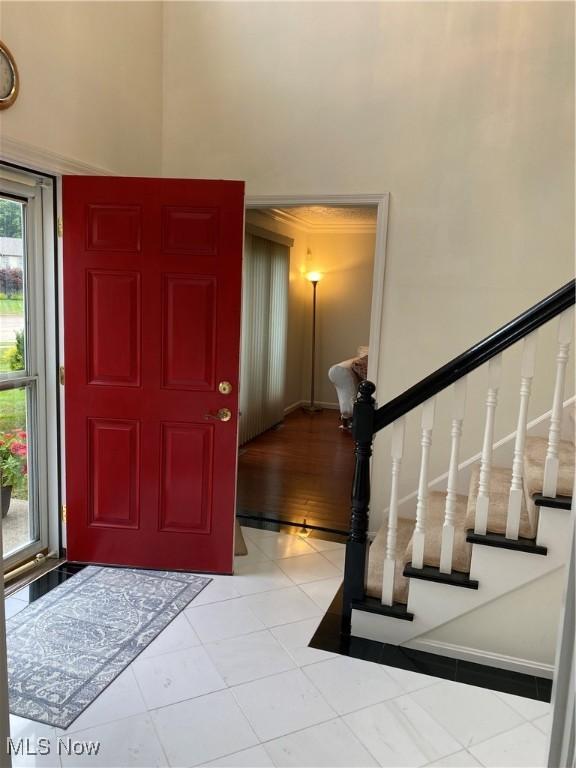 5330 Charles Pl, Highland Heights, OH 44143 - photo 3
