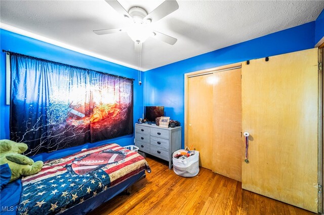 28666 Forest Rd, Willowick, OH 44095 - bedroom featuring wood finished floors and ceiling fan