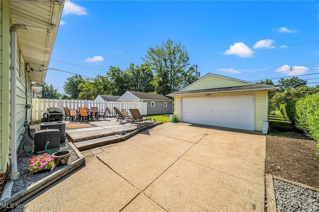28666 Forest Rd, Willowick, OH 44095 - view of detached garage