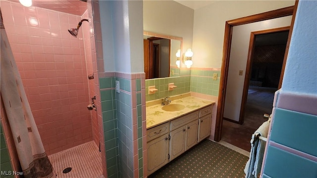 138 Marsha St, Weirton, WV 26062 - full bath featuring a stall shower, vanity, and wainscoting