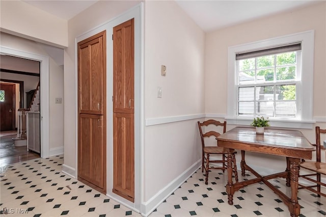 3336 Daleford Rd, Shaker Heights, OH 44120 - dining space featuring light flooring and baseboards