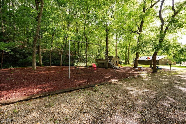 82 Pineywood Trl, Logan, OH 43138
