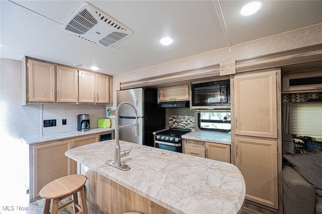 82 Pineywood Trl, Logan, OH 43138