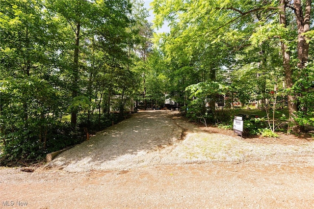 82 Pineywood Trl, Logan, OH 43138