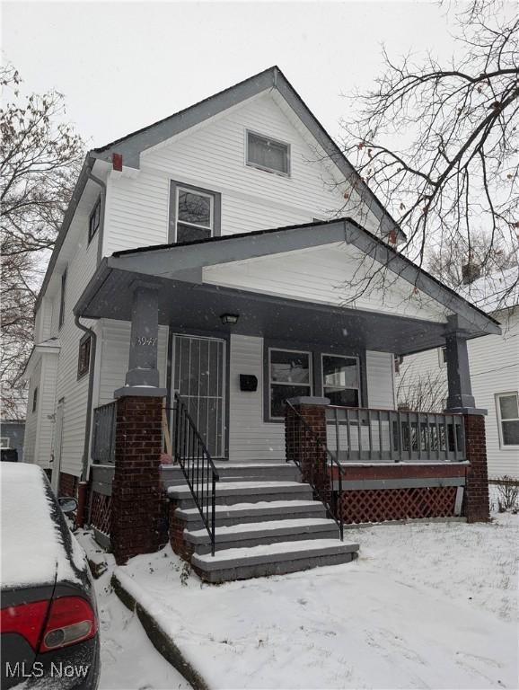 3947 W 22nd St, Cleveland, OH 44109 - american foursquare style home featuring a porch