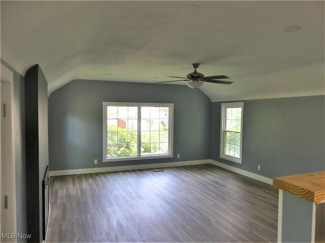 7685 Saratoga Rd, Middleburg Heights, OH 44130 - photo 7