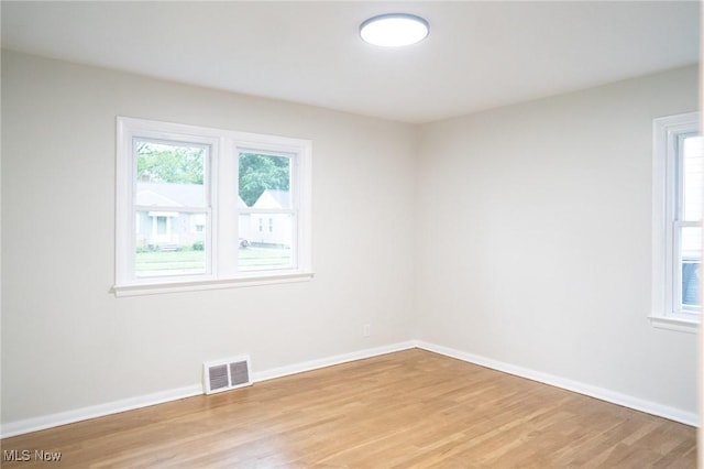 341 Clarmont Rd, Willowick, OH 44095 - unfurnished room with light wood-type flooring and healthy amount of natural light