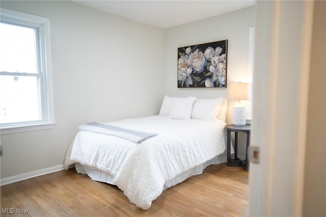 341 Clarmont Rd, Willowick, OH 44095 - bedroom with light wood-type flooring