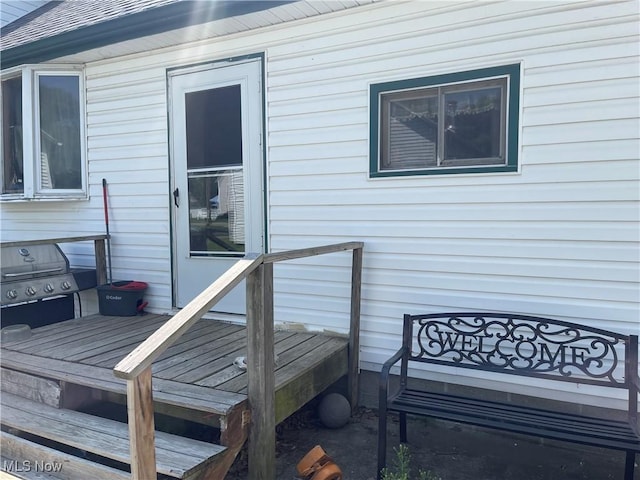 320 E Union Ave, West Lafayette, OH 43845 - wooden terrace with area for grilling