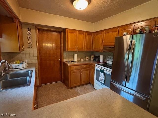 2414 Hennetta Ave, Akron, OH 44320 - photo 9