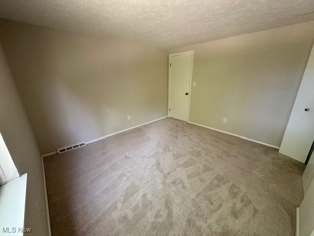 9586 Fernwood Dr, Olmsted Falls, OH 44138 - photo 11