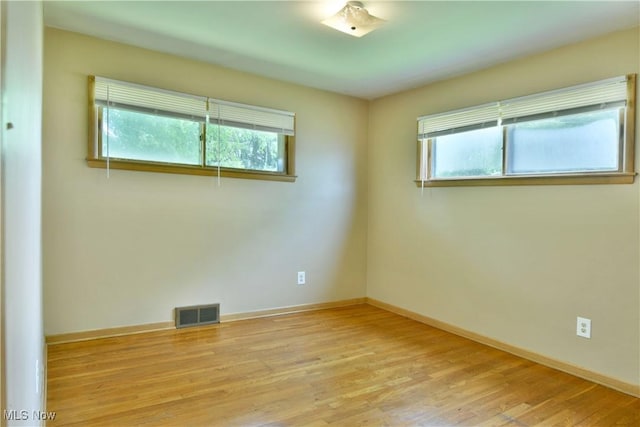 2803 Brunswick Rd, Youngstown, OH 44511 - spare room with healthy amount of natural light and light wood-style flooring