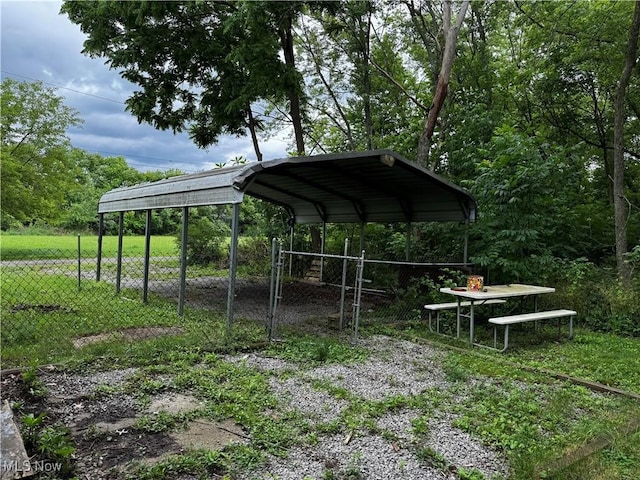 335 W New York Ave, Sebring, OH 44672 - view of property's community with a detached carport