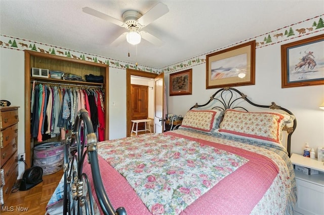 348 E Broad St, Newton Falls, OH 44444 - bedroom featuring a closet and ceiling fan