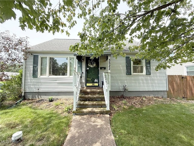 3522 Oakdale Ave, Lorain, OH 44055 - view of front facade with roof with shingles
