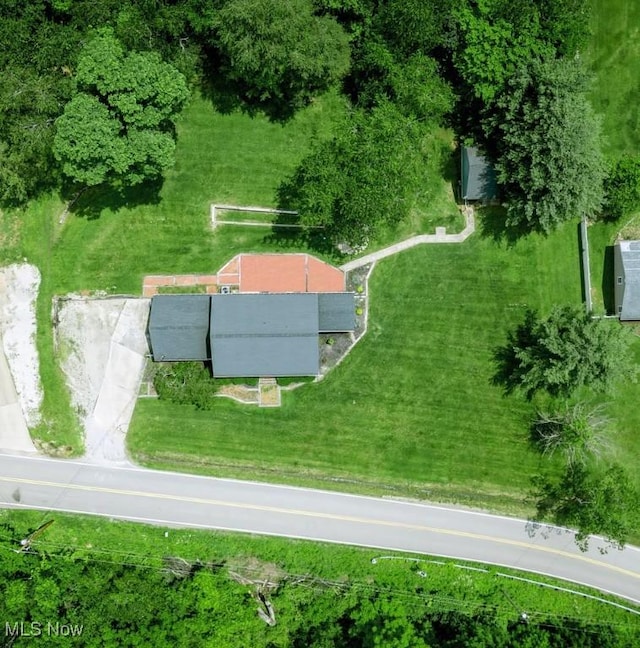 1310 Oxbow Rd, Belpre, OH 45714 - drone / aerial view