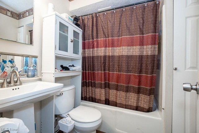 35109 Elm Rd, Grafton, OH 44044 - full bathroom with toilet and shower / bath combo