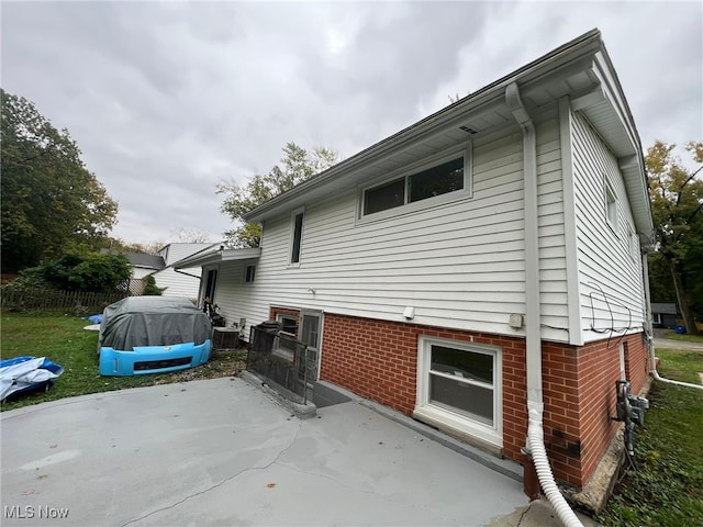 28842 Oring Rd, North Olmsted, OH 44070 - back of property with a patio area