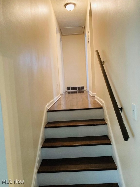 28842 Oring Rd, North Olmsted, OH 44070 - stairs with baseboards