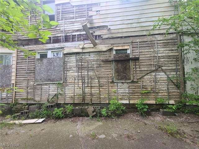 6904 Hough Ave, Cleveland, OH 44103 - photo 10