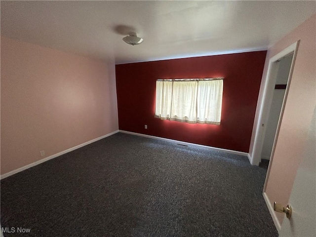 14260 Canaan Center Rd, Creston, OH 44217 - unfurnished room featuring dark carpet