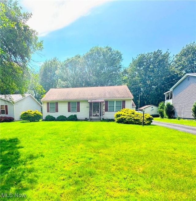 5380 Jeanne Lynn Ave, Youngstown, OH 44514 - photo 1