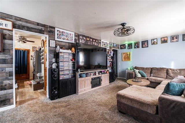 3214 Quentin Dr, Youngstown, OH 44511 - living area featuring carpet floors and ceiling fan