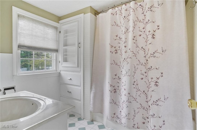 7219 N Lima Rd, Poland, OH 44514 - full bath with vanity