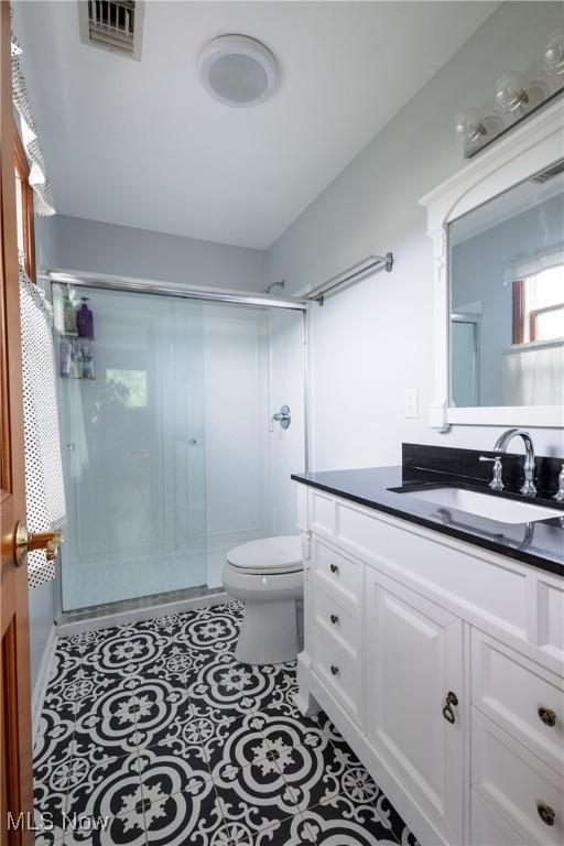 121 Sycamore Pl, Oberlin, OH 44074 - full bath featuring vanity and a shower stall