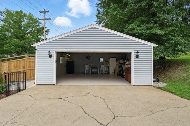 201 E Spring St, Marietta, OH 45750 - view of detached garage