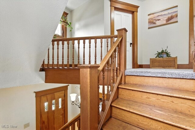 201 E Spring St, Marietta, OH 45750 - view of stairway