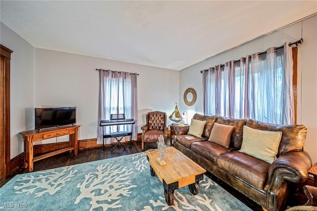 1833 W 7th St, Ashtabula, OH 44004 - living room with wood finished floors and baseboards