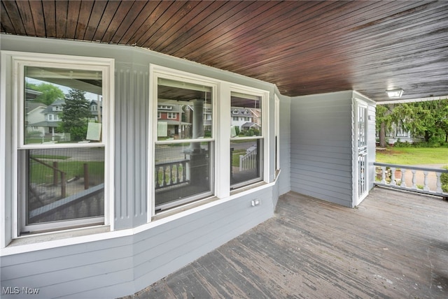 12616 Arlington Ave, Cleveland, OH 44108 - view of porch