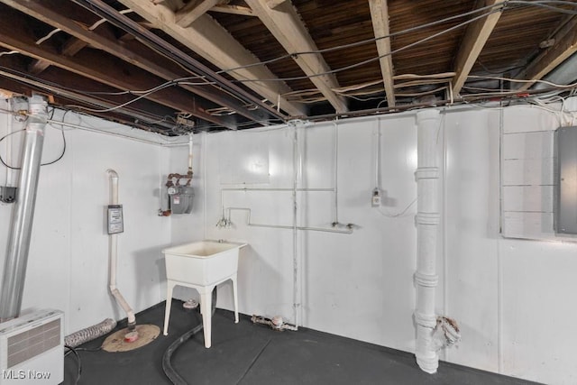 2830 Harmont Ave NE, Canton, OH 44705 - unfinished below grade area featuring gas meter