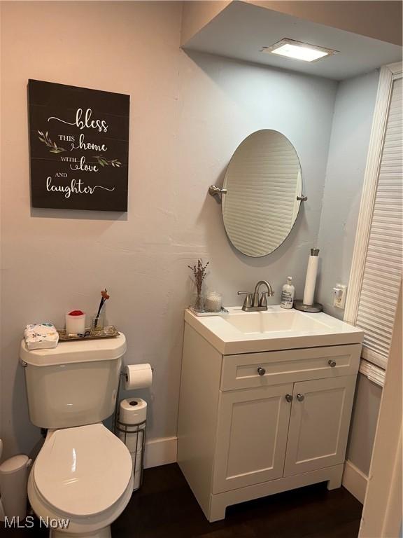 4389 Devonshire Dr, Boardman, OH 44512 - half bath with toilet and vanity