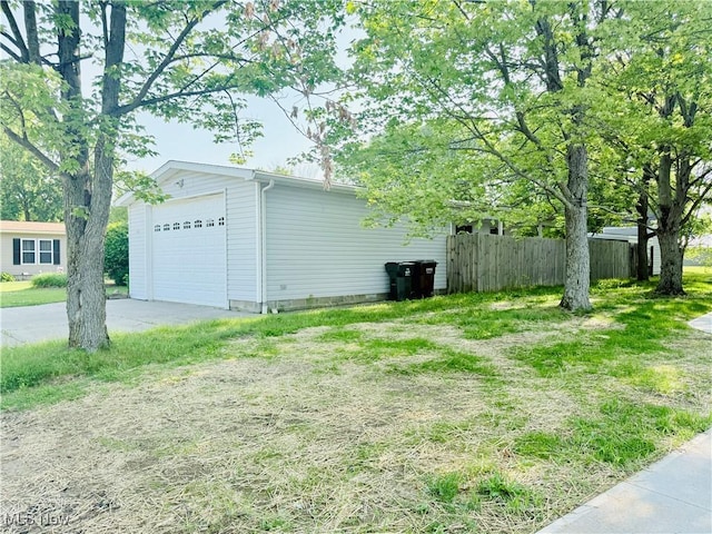 133 Walleye Ct, Lagrange, OH 44050 - view of yard with an outbuilding and driveway