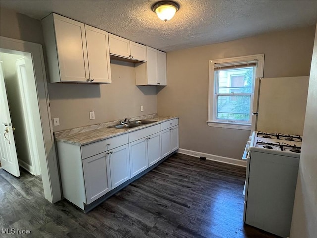 19830 Monterey Ave, Euclid, OH 44119 - photo 3