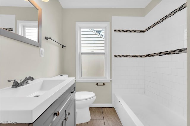 416 E 255th St, Euclid, OH 44132 - bathroom with vanity and  shower combination