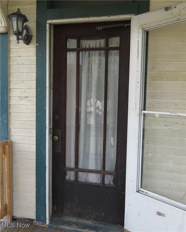 104 Jefferson St, Belmont, OH 43718 - view of exterior entry