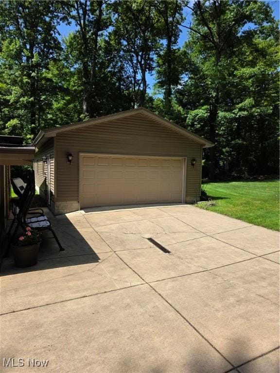 2133 Silver Fox Ln NE, Warren, OH 44484 - photo 2
