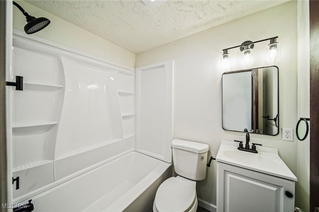 416 N Hambden St, Chardon, OH 44024 - full bath with a textured ceiling, vanity, and shower / washtub combination