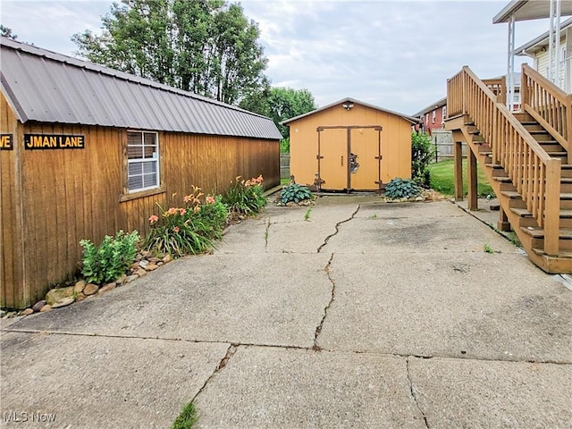 586 Troy Dr, Steubenville, OH 43953 - photo 21